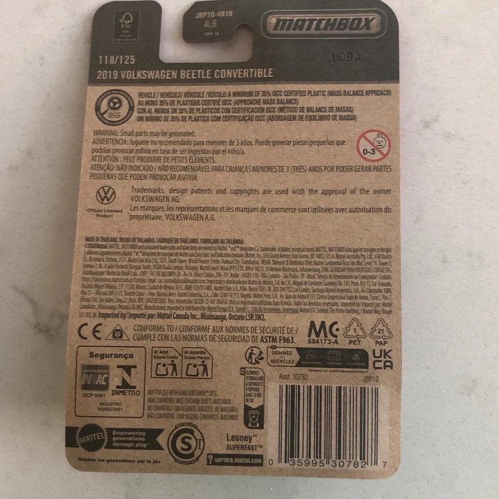 Mattel Matchbox Pink 2019 Volkswagen Beetle Convertible
